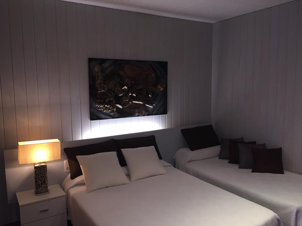 Hostal Sant Marti Puig-reig Номер фото