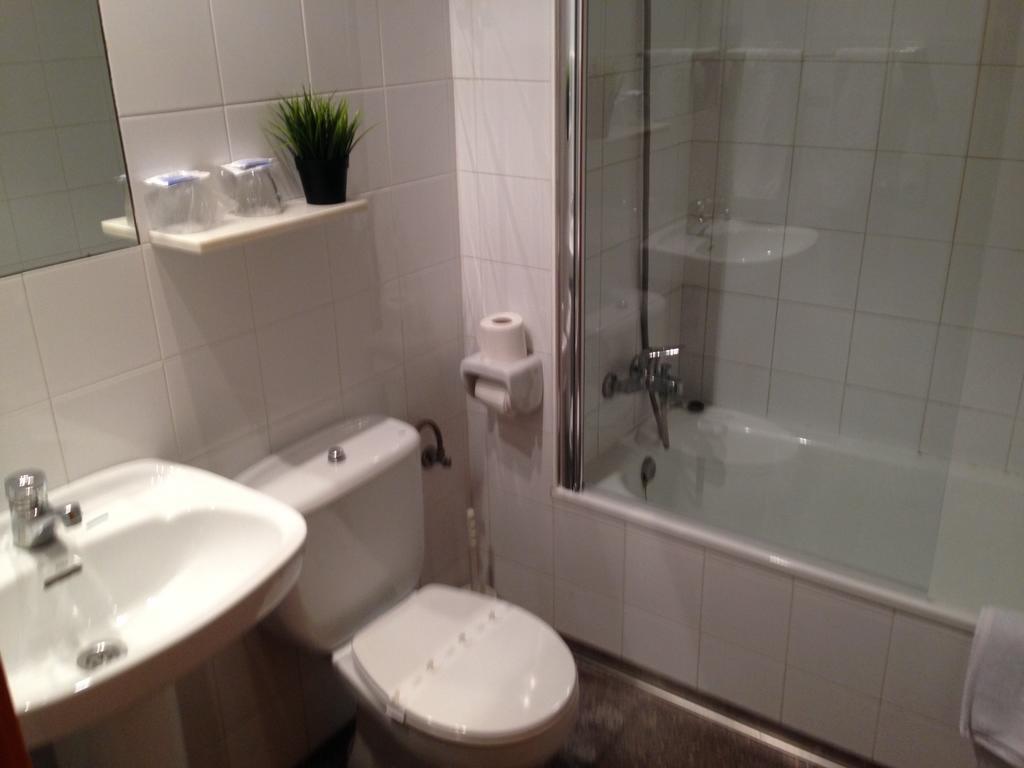 Hostal Sant Marti Puig-reig Номер фото